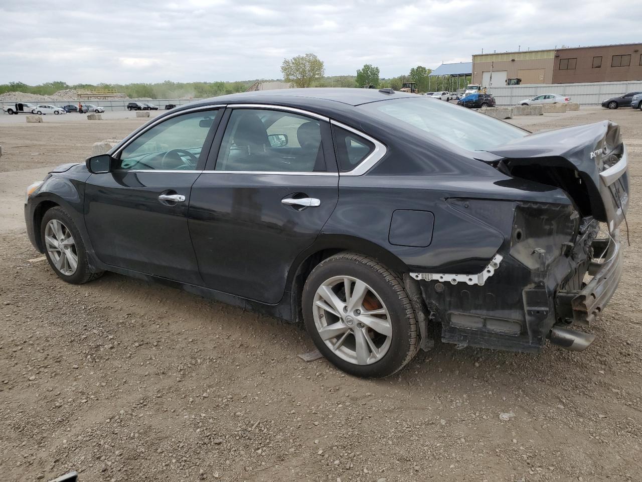 2015 Niss Altima 2.5 - Image 2