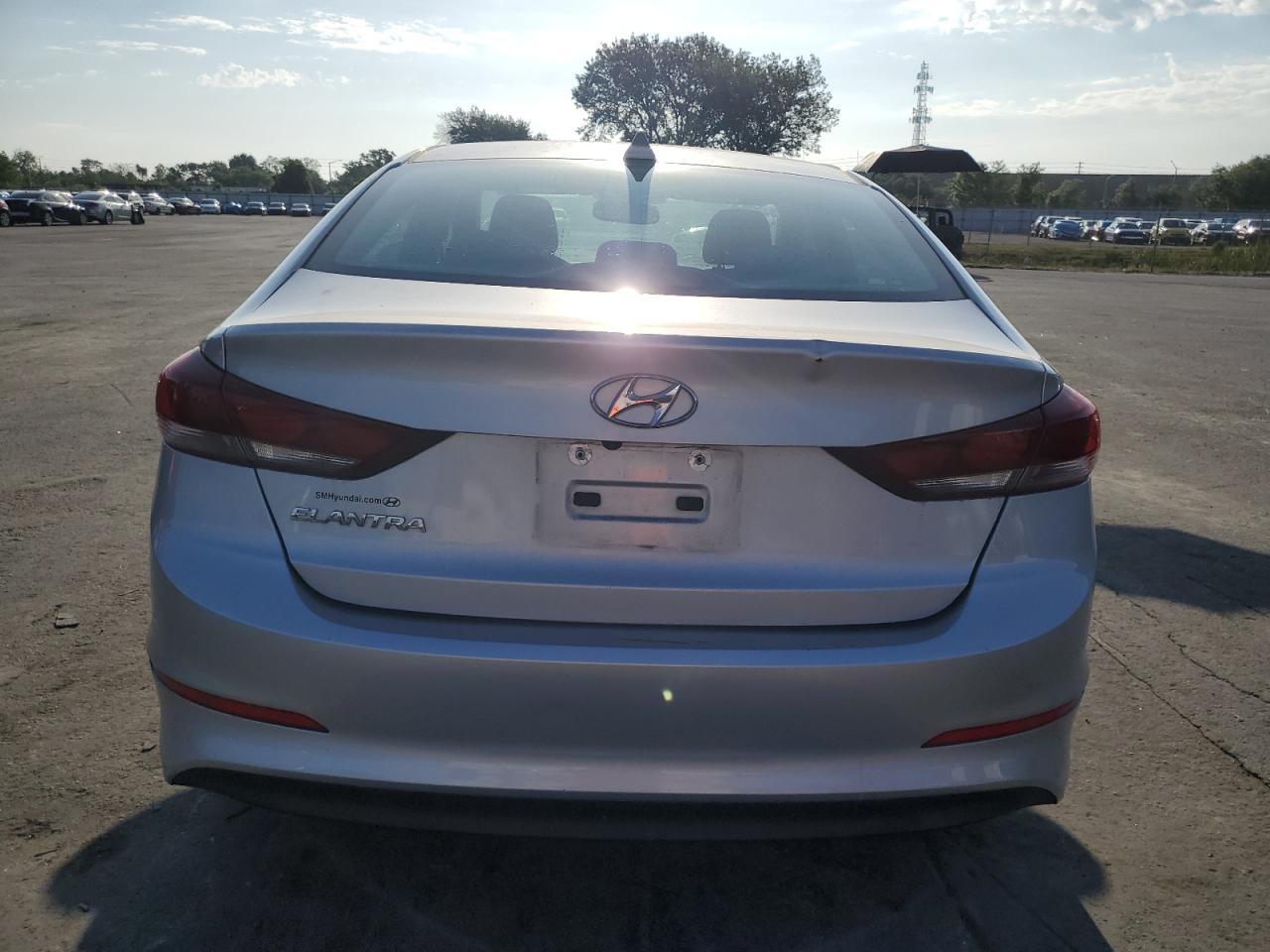 2018 Hyundai Elantra Sel - Фото 6