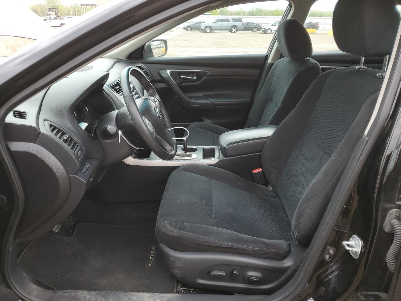 2015 Niss Altima 2.5 - Image 7