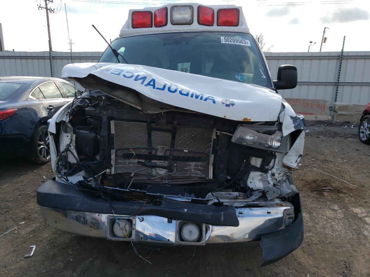 2014 Chevrolet Express G3500 - Фото 5