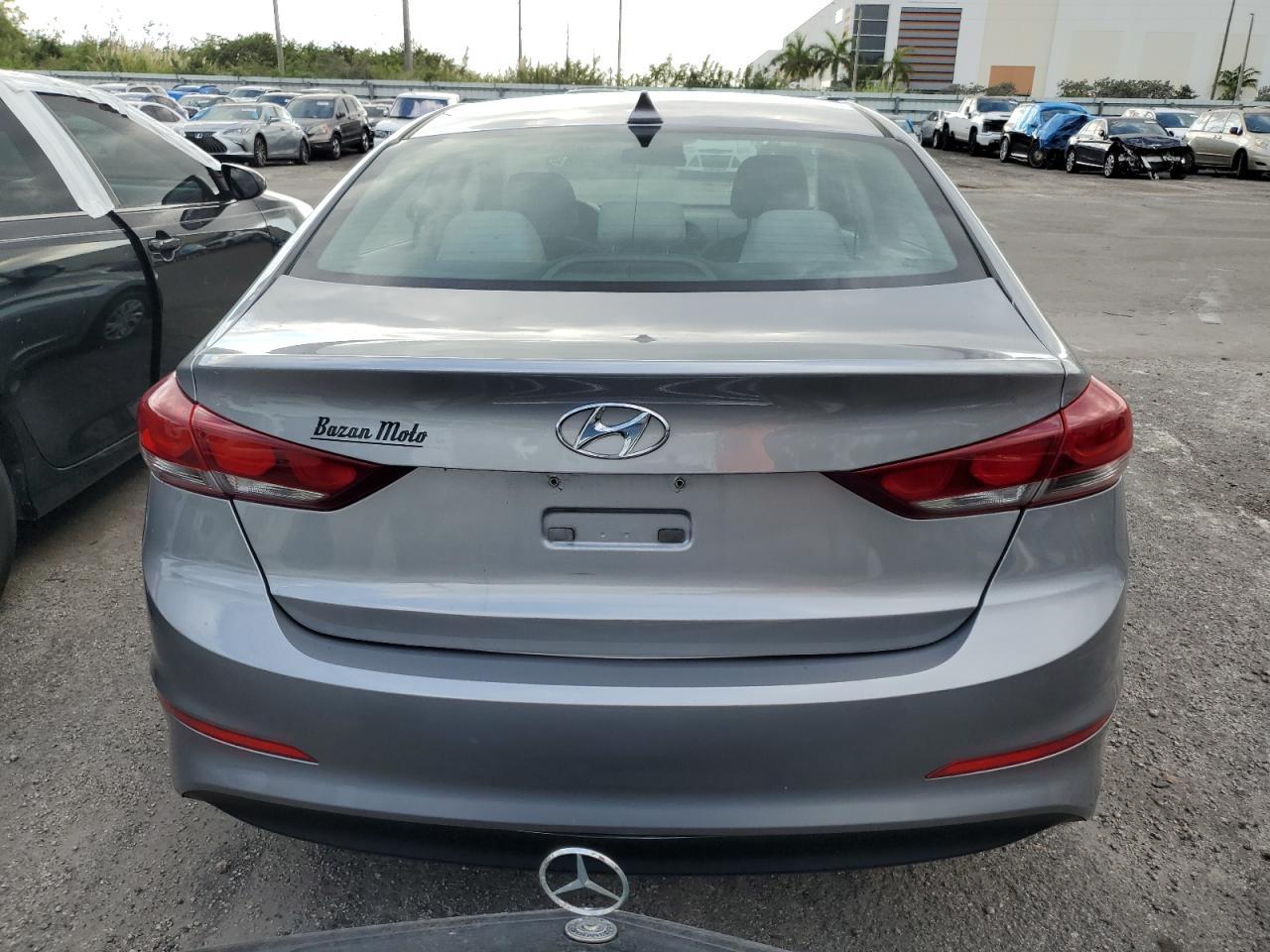2017 Hyundai Elantra Se - Фото 6