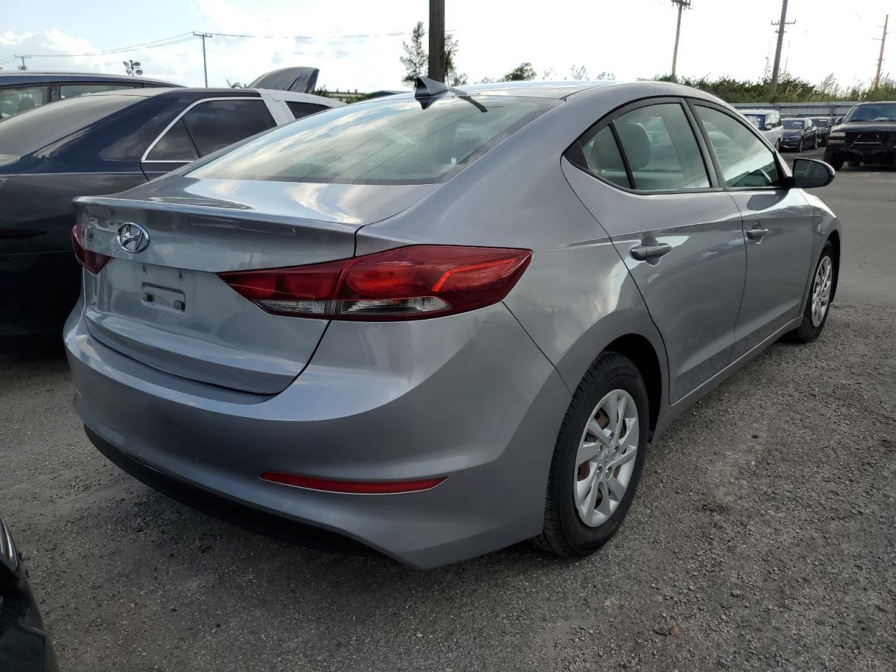 2017 Hyundai Elantra Se - Фото 3