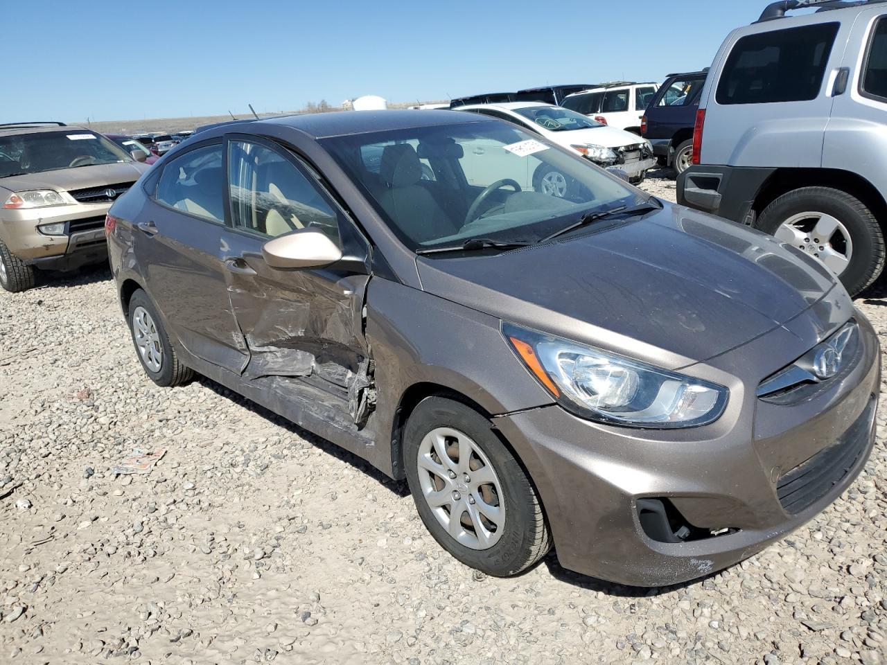 2014 Hyundai Accent Gls - Image 4