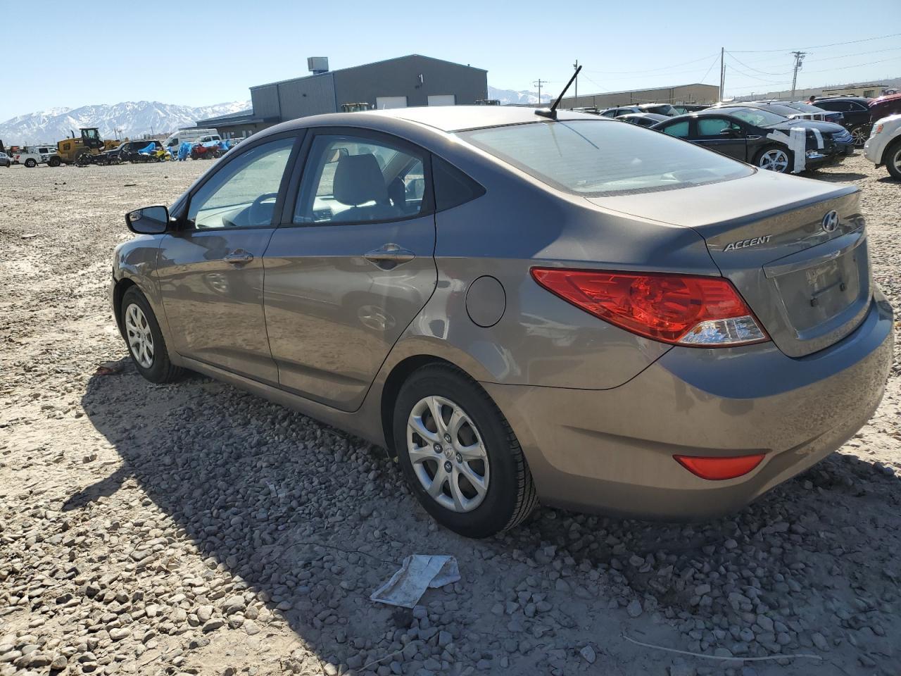2014 Hyundai Accent Gls - Image 2