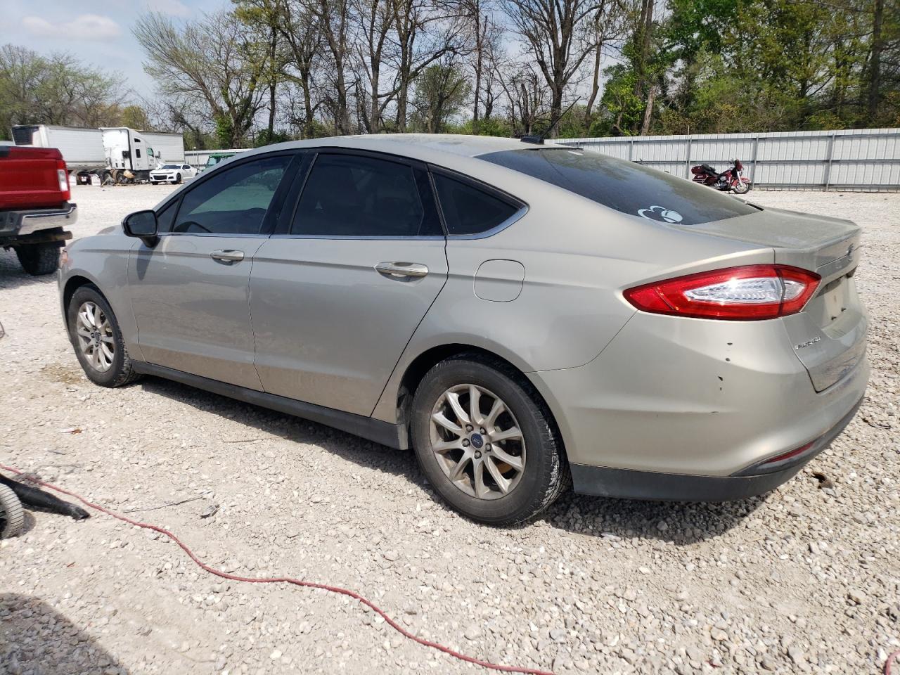 2016 Ford Fusion S - Фото 2