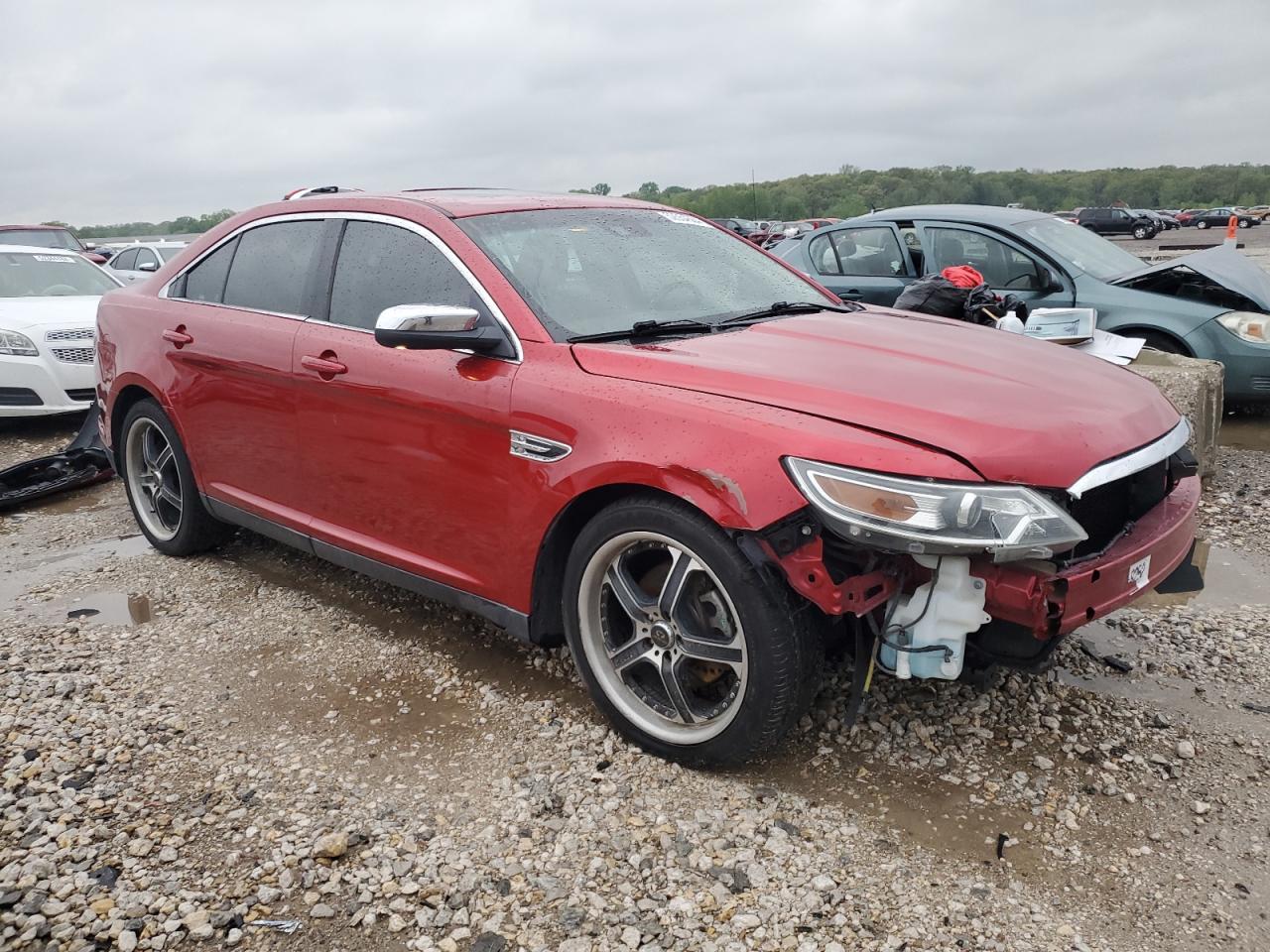 2010 Ford Taurus Limited - Image 4