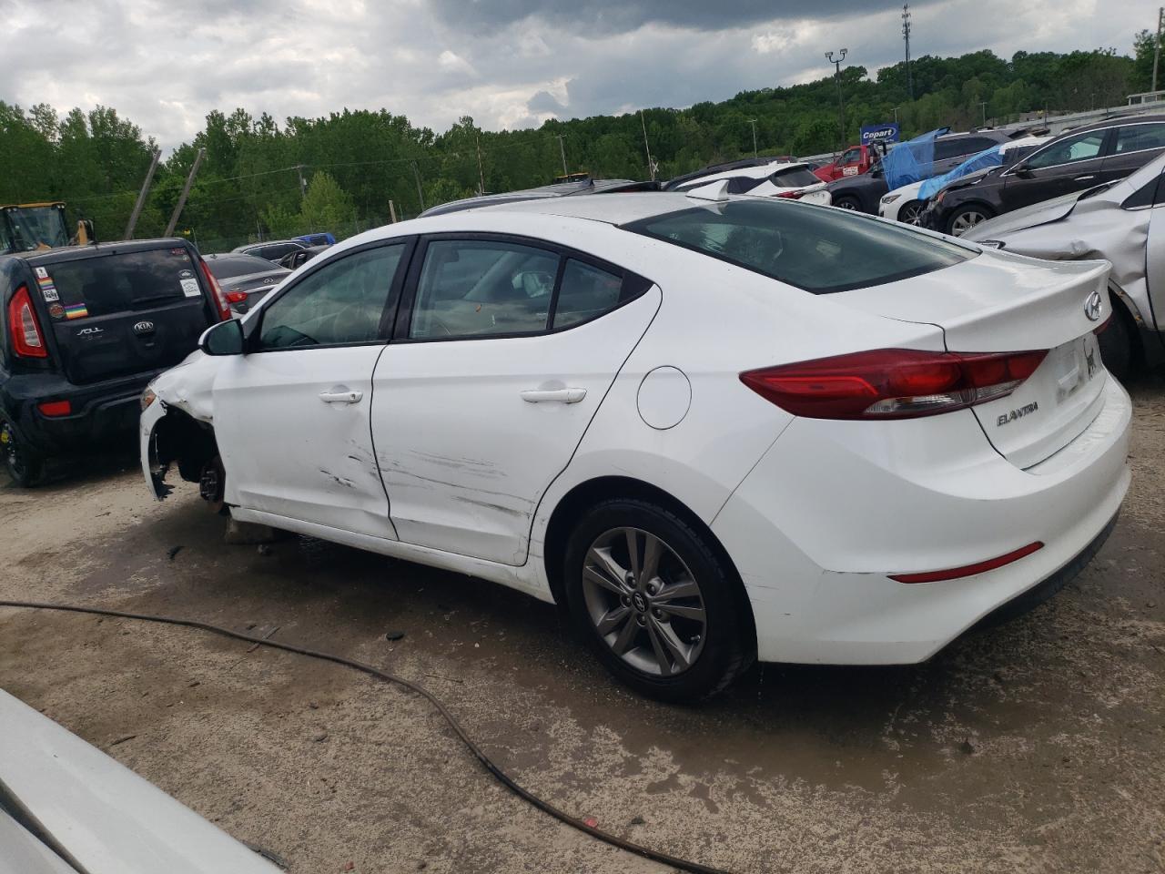 2018 Hyundai Elantra Sel - Фото 2