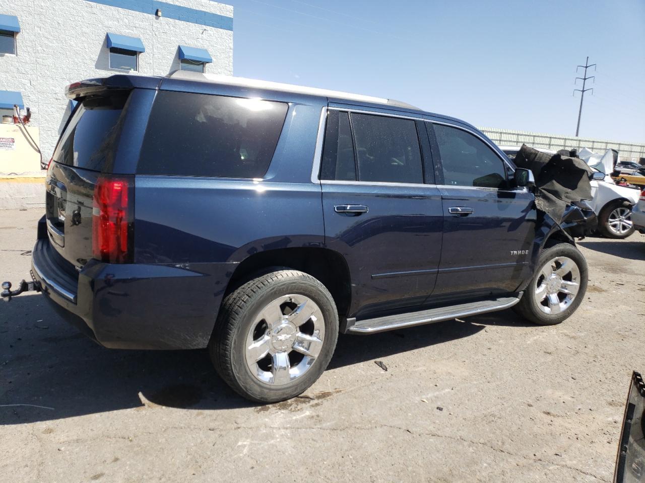 2019 Chevrolet Tahoe C1500 Premier - Image 3