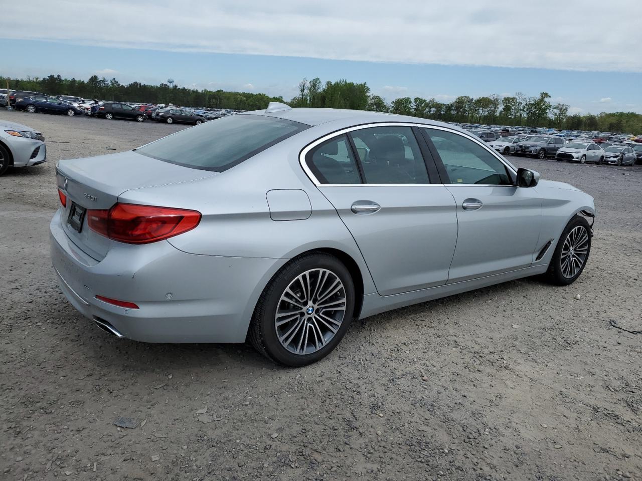 2017 BMW 540 Xi - Image 3