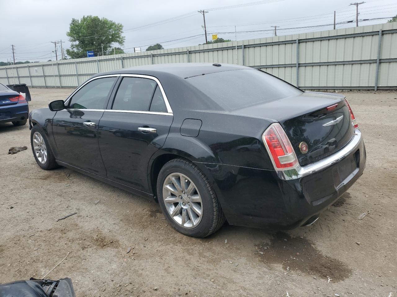 2013 Chrysler 300C - Фото 2