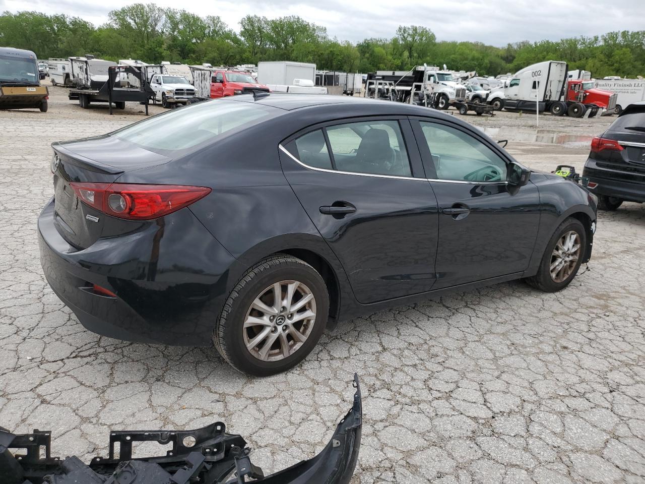 2016 Mazda 3 Touring - Фото 3