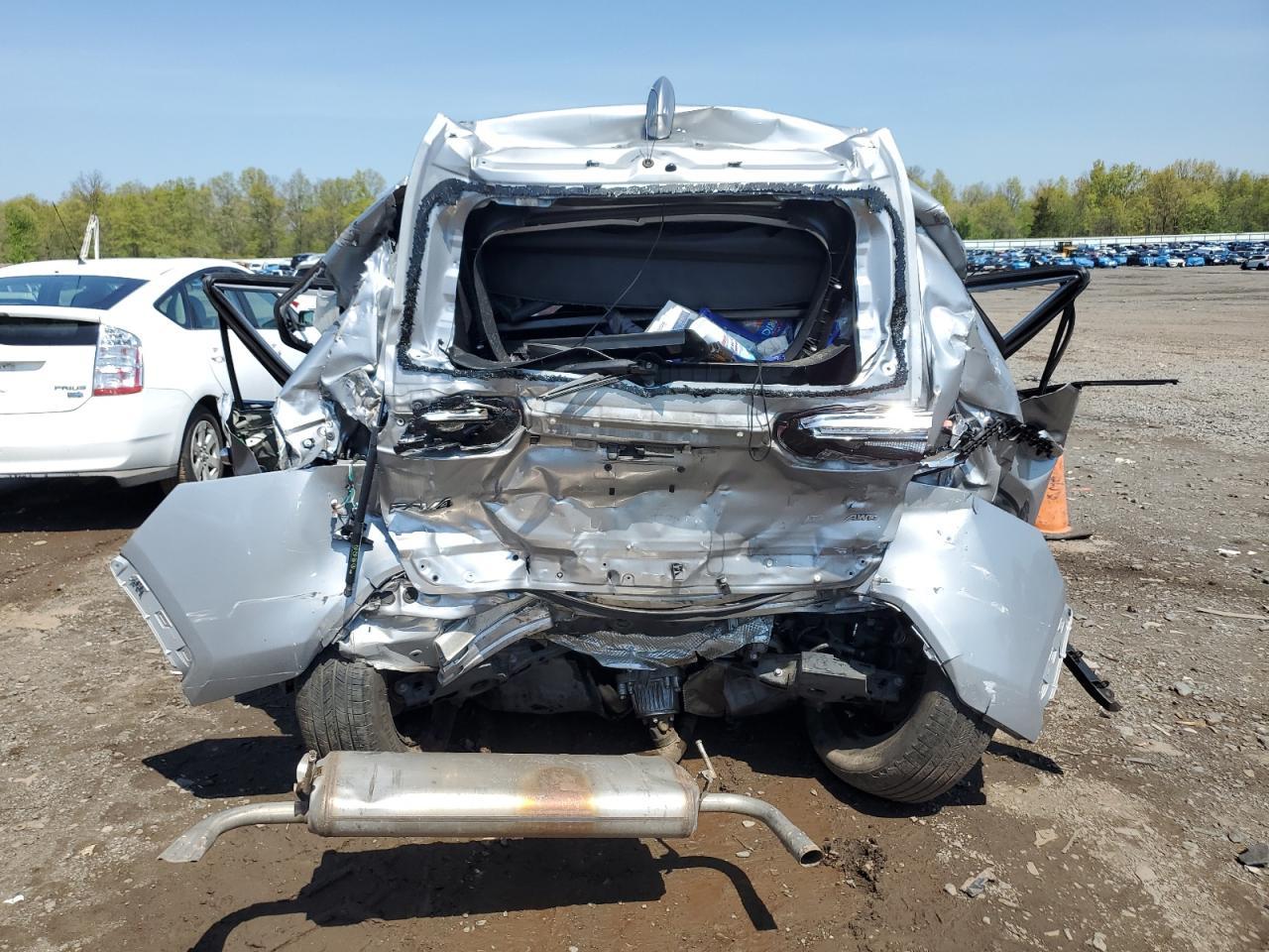 2019 Toyota Rav4 Le - Image 6