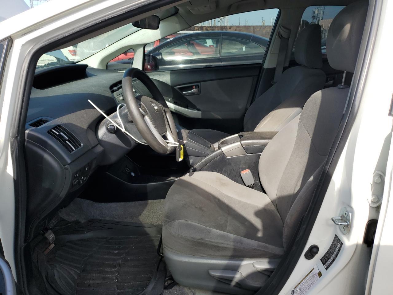 2014 Toyota Prius Plug-In - Фото 7