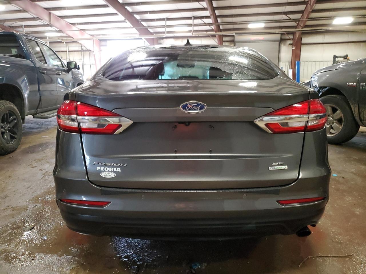 2019 Ford Fusion Se - Фото 6