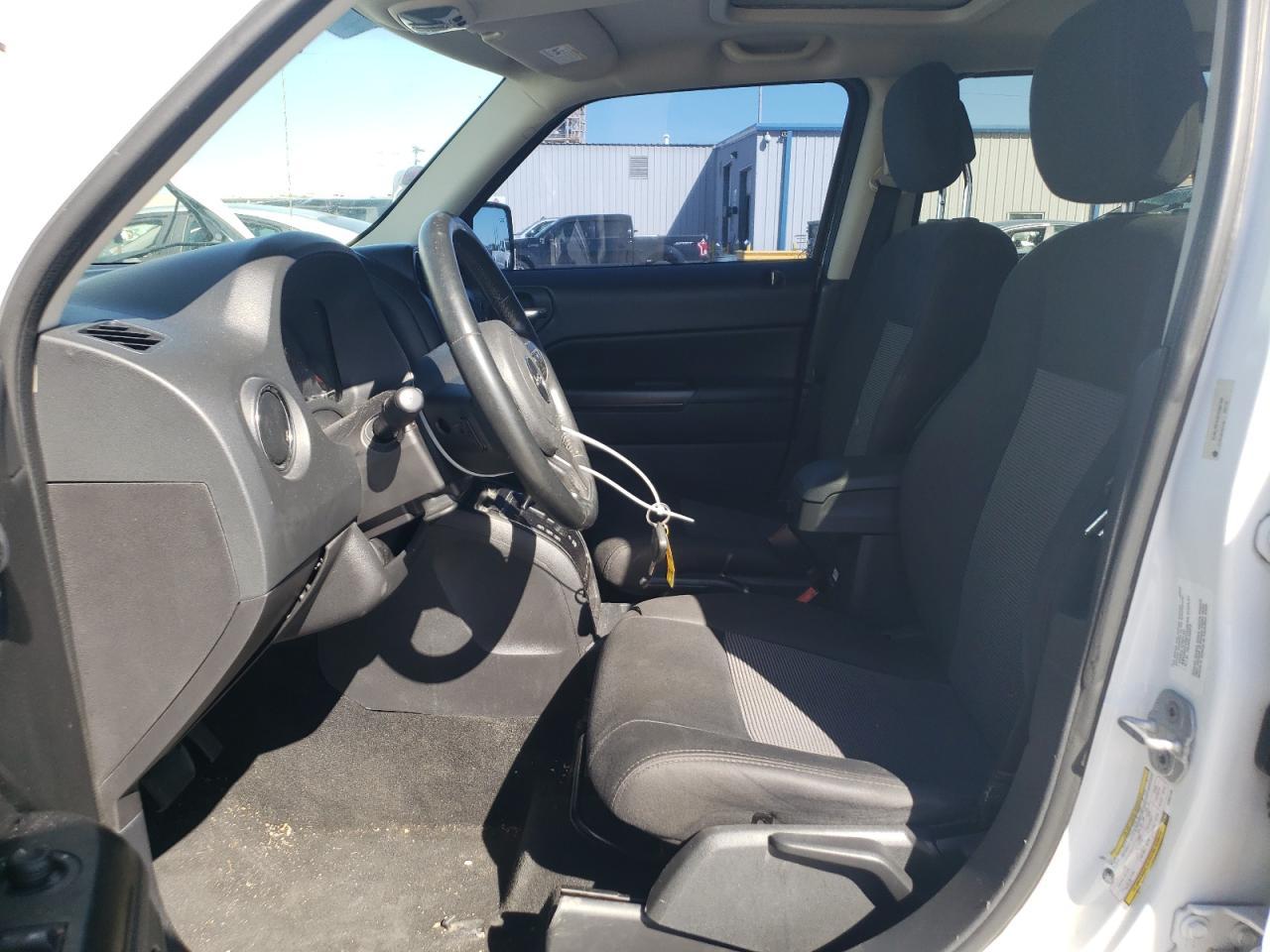 2012 Jeep Patriot Latitude - Фото 7