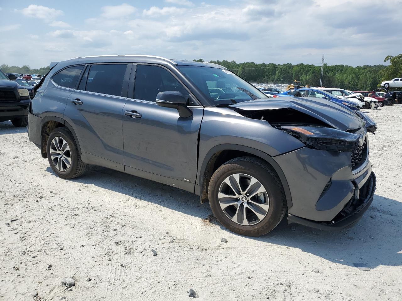 2023 Toyota Highlander Hybrid Xle - Image 4