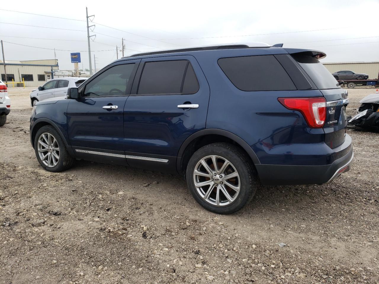 2016 Ford Explorer Limited - Image 2