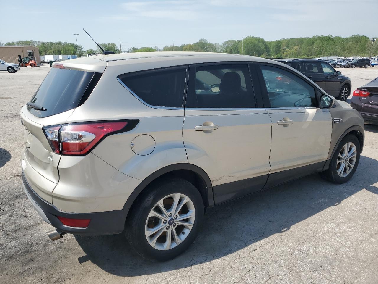 2017 Ford Escape Se - Image 3