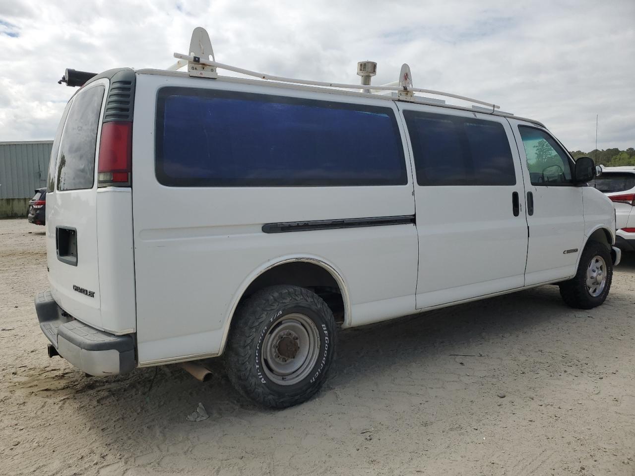 2002 Chevrolet Express G3500 - Фото 3