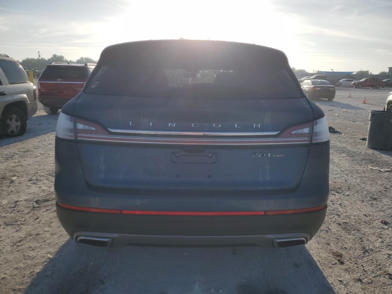 2019 Lincoln Nautilus Reserve - Image 6