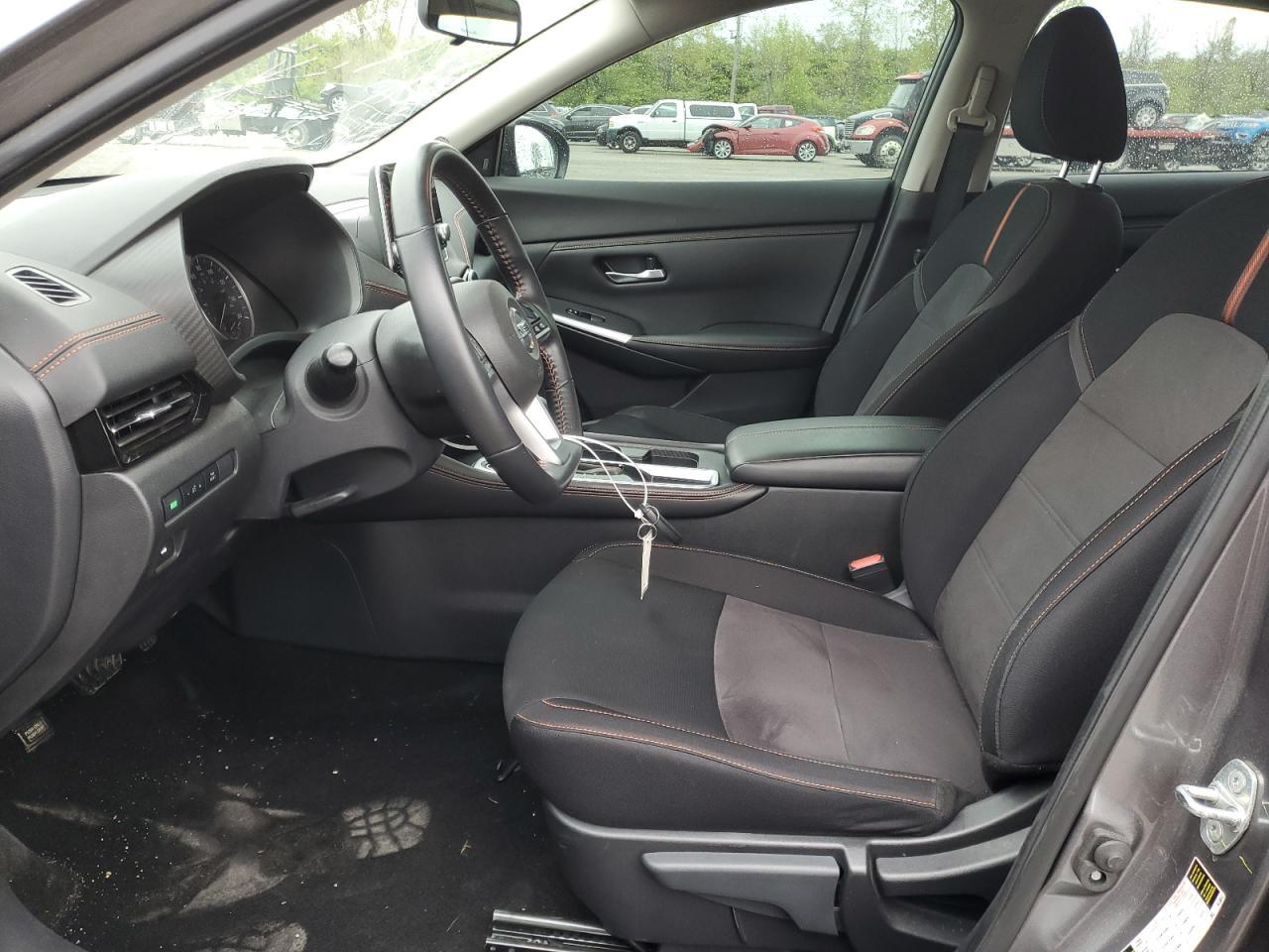 2022 Nissan Sentra Sr - Image 7