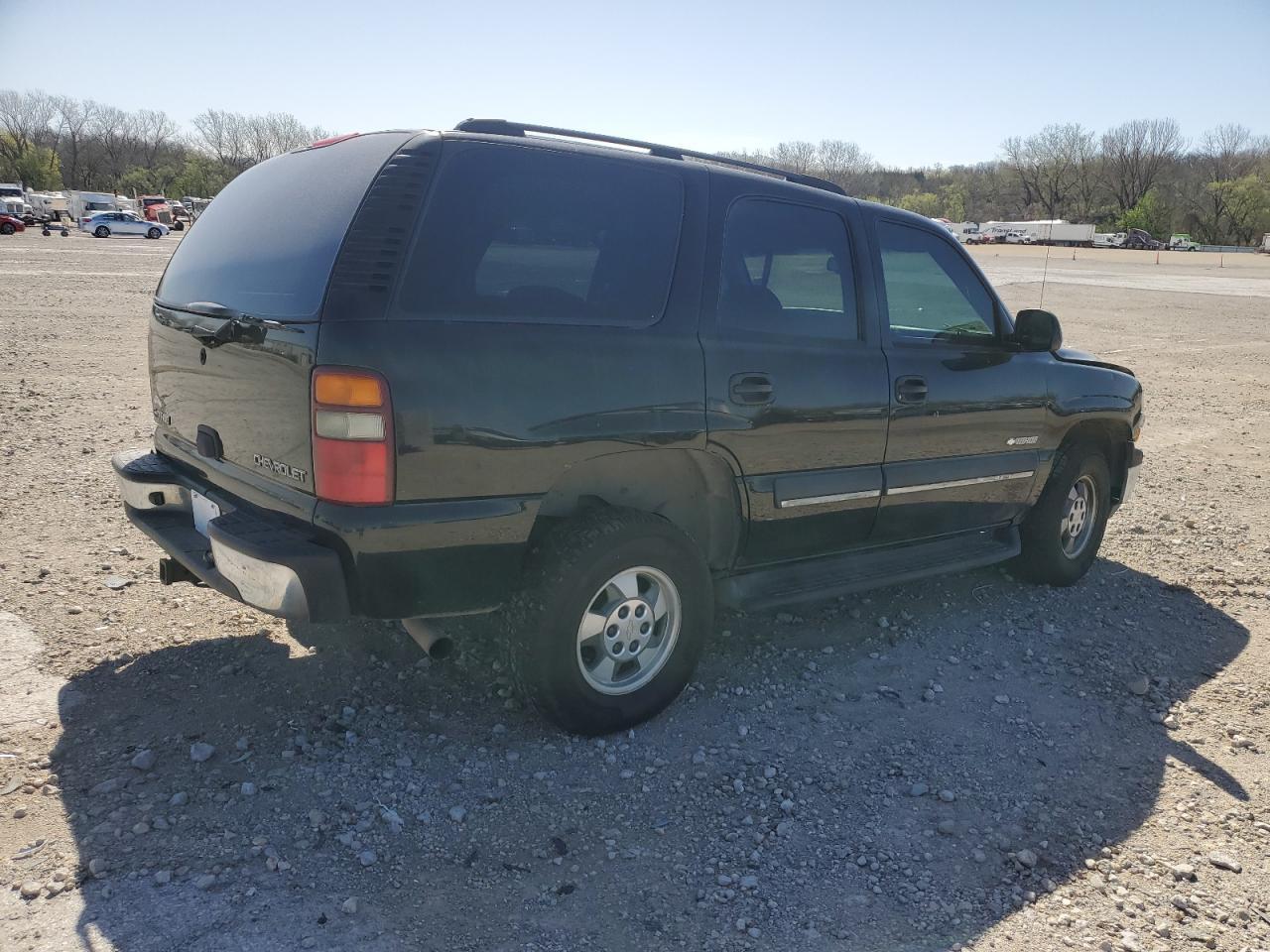 2003 Chevrolet Tahoe C1500 - Image 3