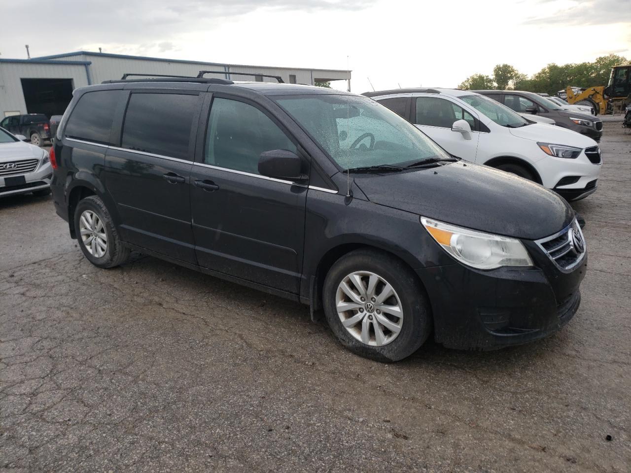 2012 Volkswagen Routan Se - Фото 4