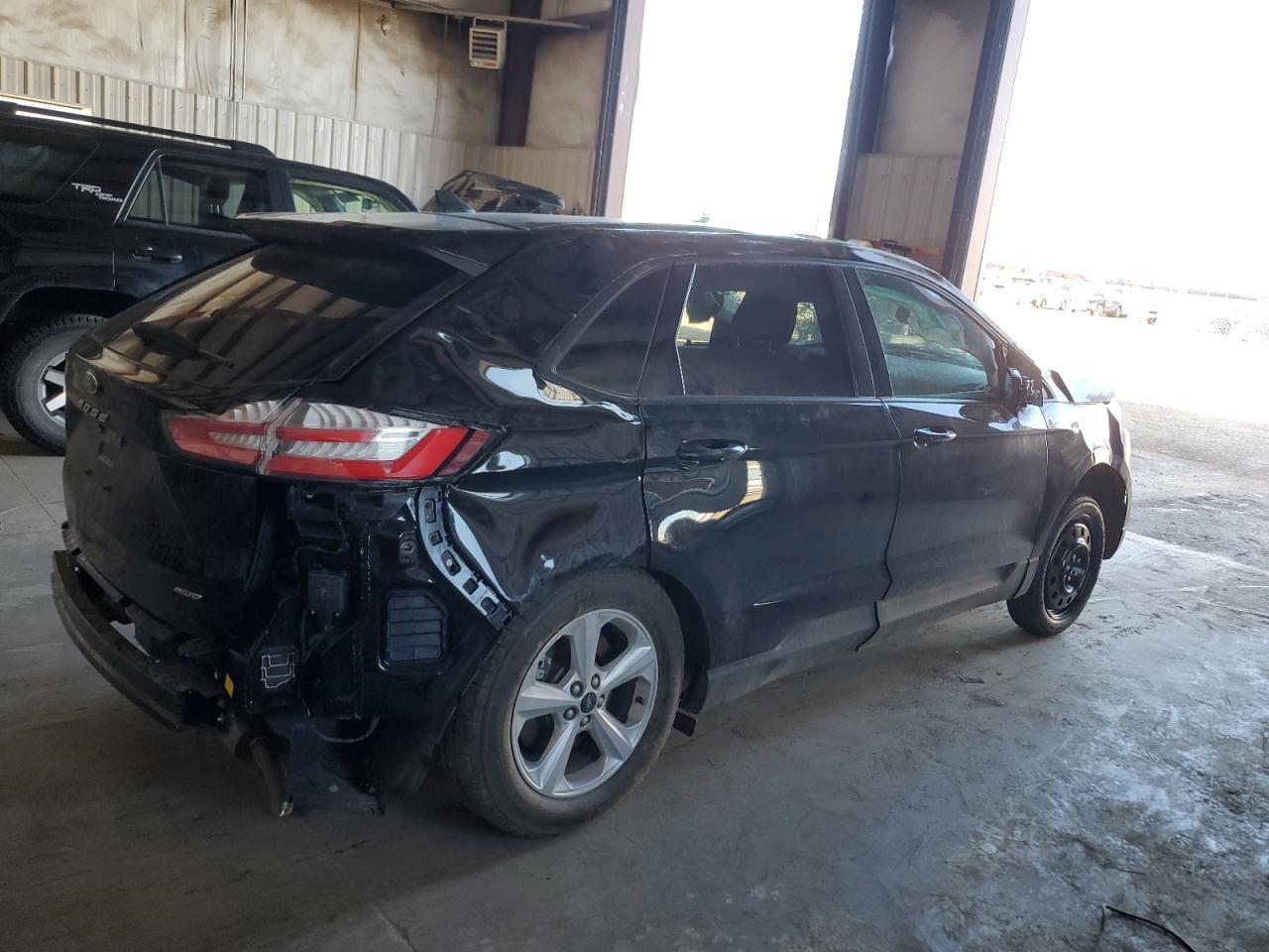 2024 Ford Edge Se - Image 3