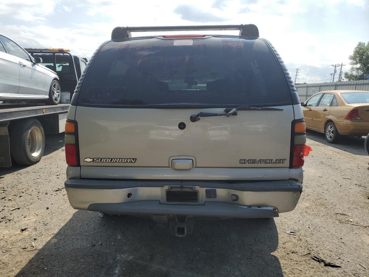 2005 Chevrolet Suburban C1500 - Image 6