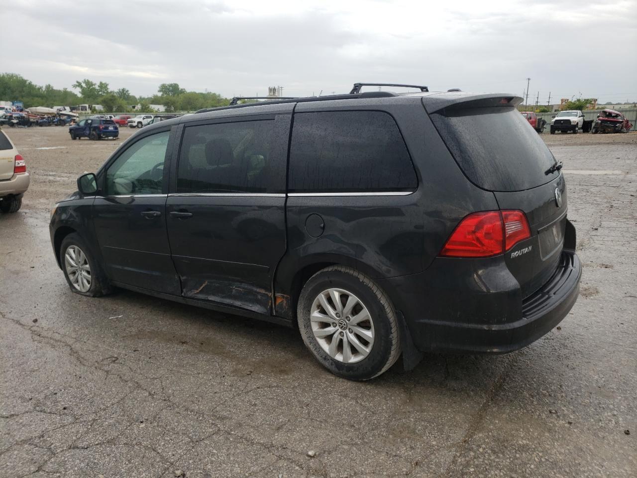 2012 Volkswagen Routan Se - Фото 2