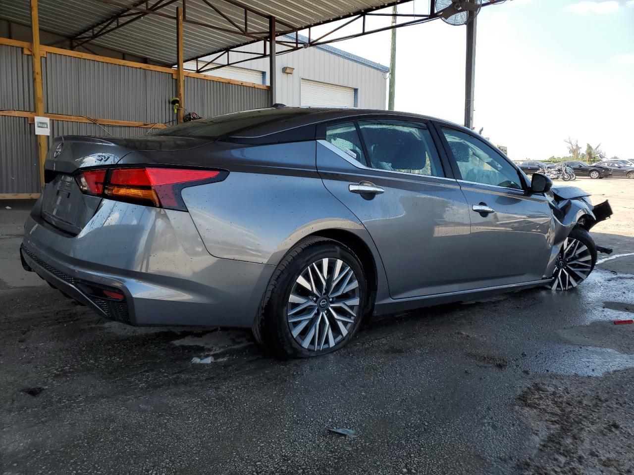 2024 Nissan Altima Sv - Image 5