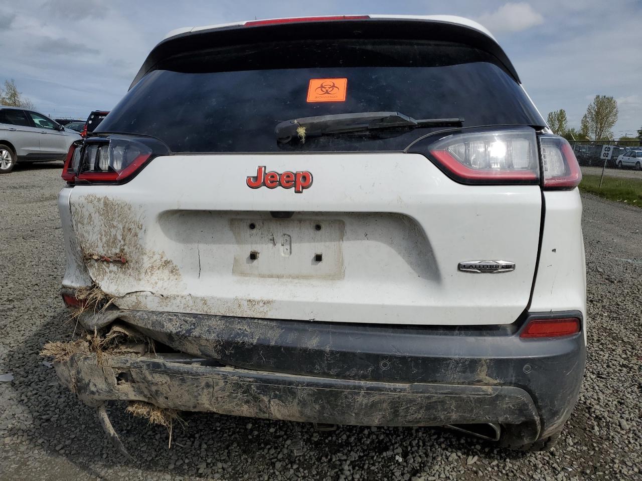 2019 Jeep Cherokee Latitude Plus - Image 6