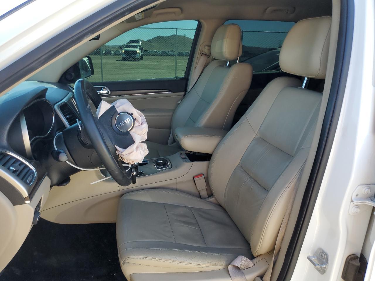 2014 Jeep Grand Cherokee - Image 7