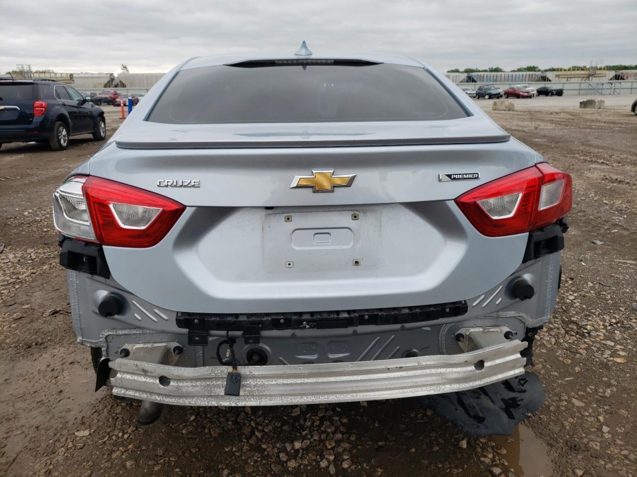 2017 Chevrolet Cruze Premier - Image 6