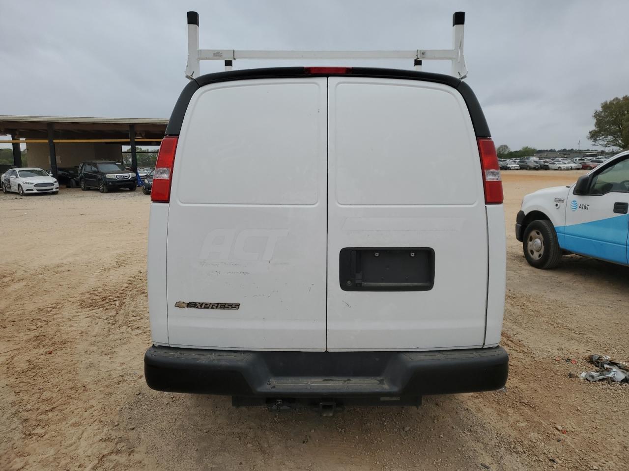 2020 Chevrolet Express G3500 - Фото 6