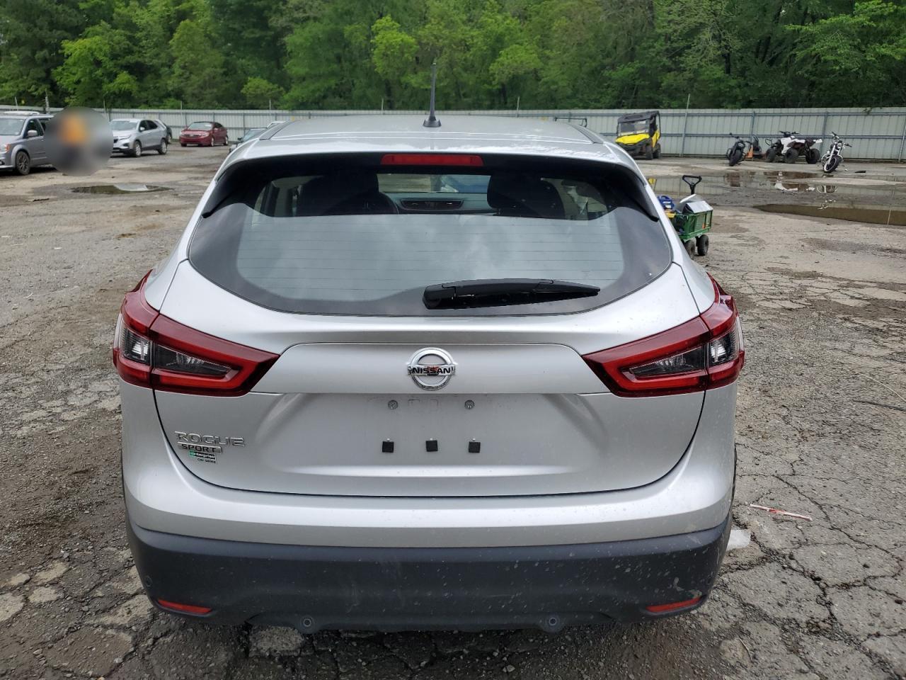 2021 Nissan Rogue Sport S - Фото 6