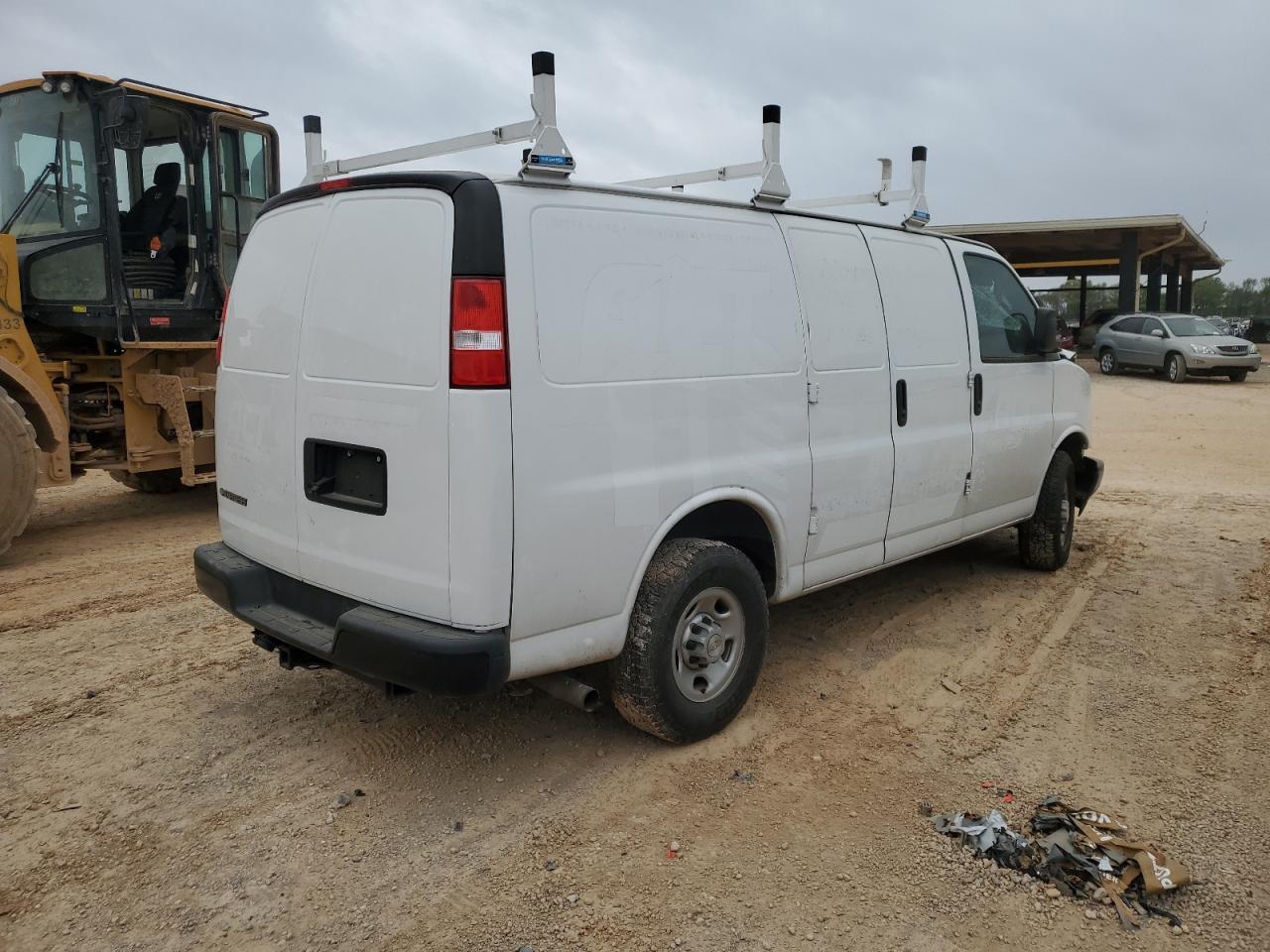 2020 Chevrolet Express G3500 - Фото 3