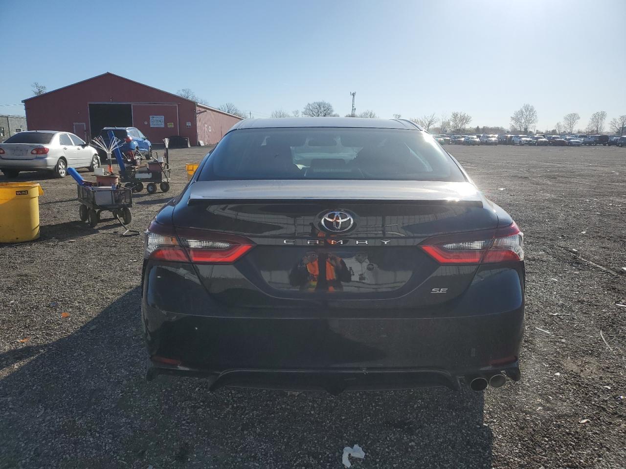 2021 Toyota Camry Se - Фото 6