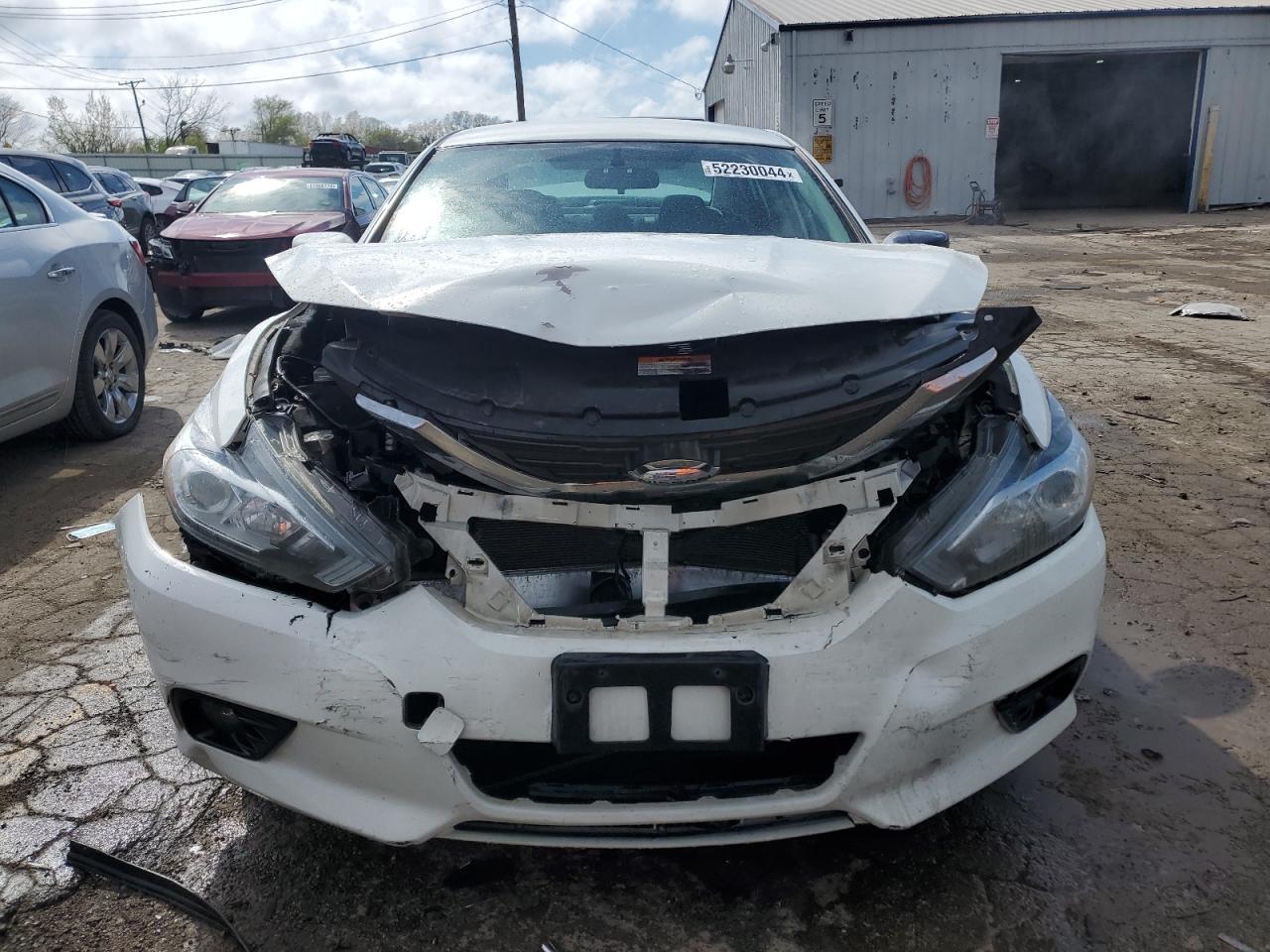 2018 Nissan Altima 2.5 - Image 5