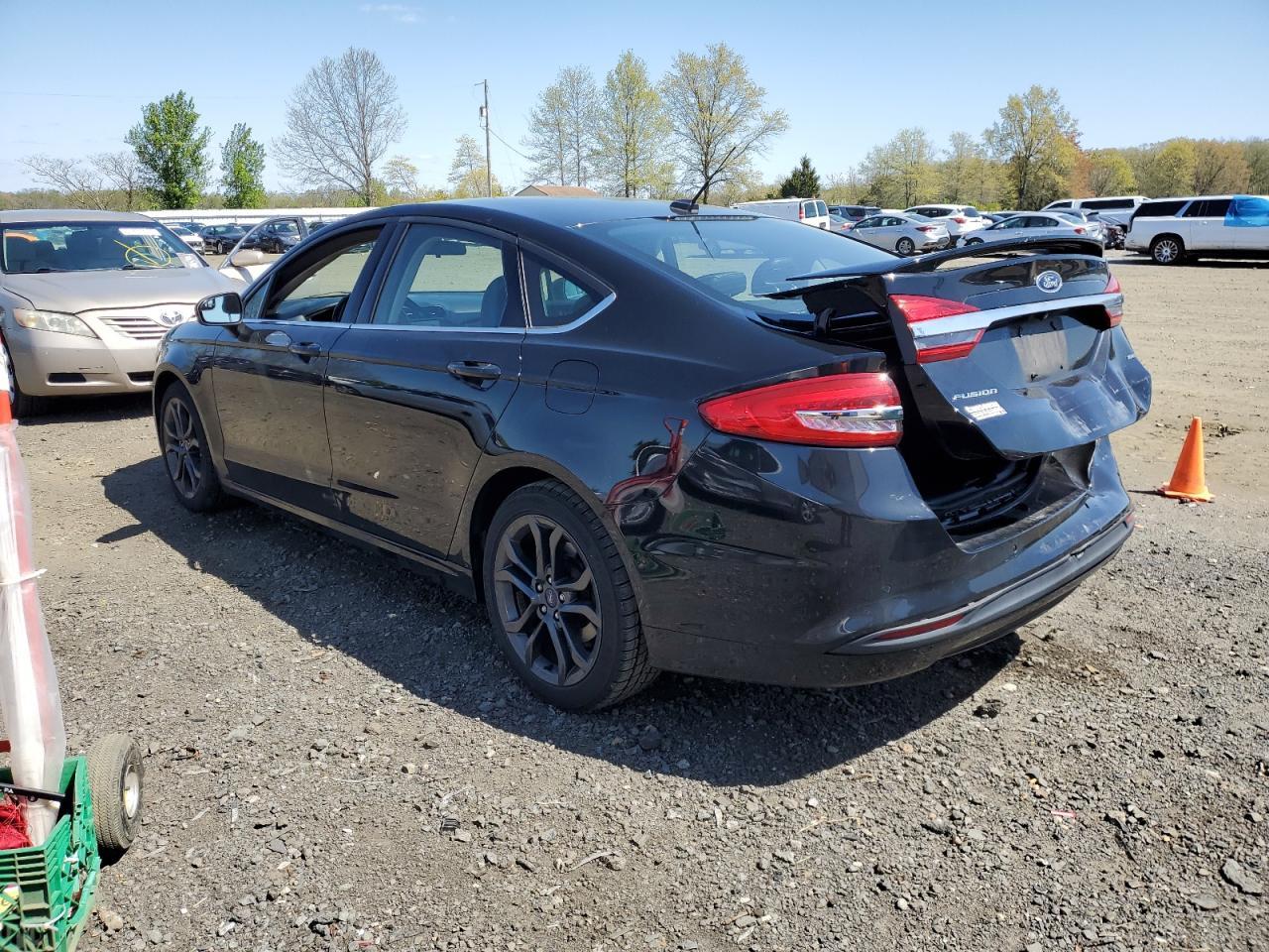 2018 Ford Fusion Se - Image 2