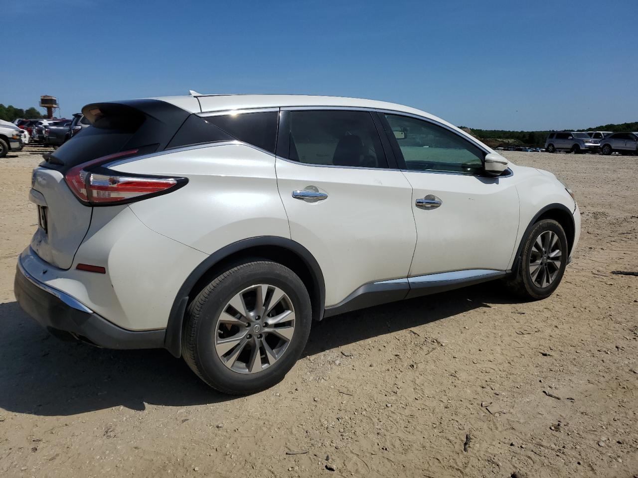 2015 Nissan Murano S - Фото 3