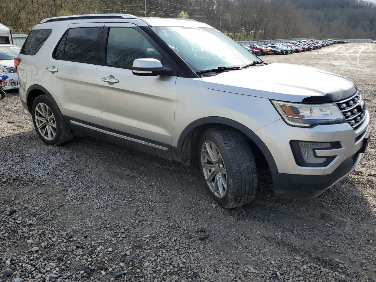 2017 Ford Explorer Limited - Image 4