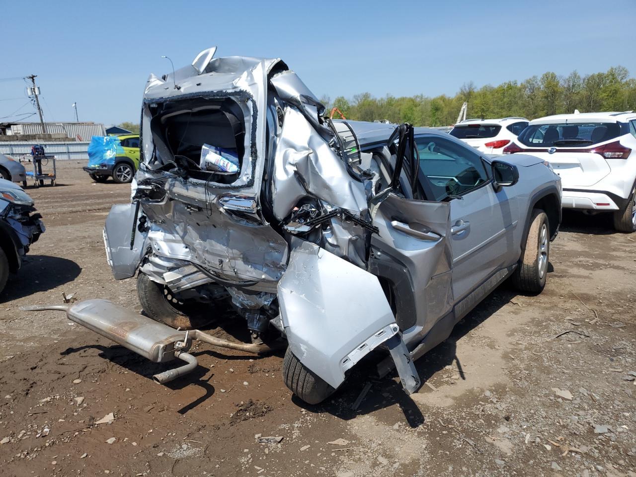 2019 Toyota Rav4 Le - Image 3