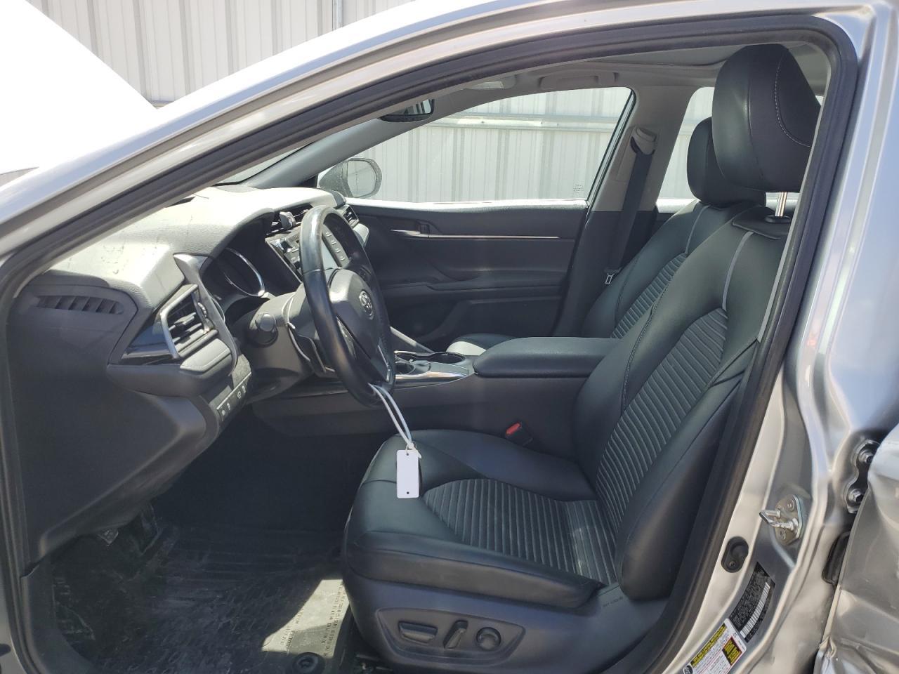 2019 Toyota Camry L - Image 7