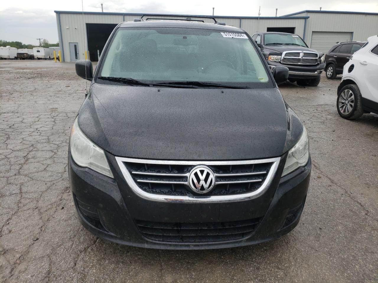 2012 Volkswagen Routan Se - Фото 5