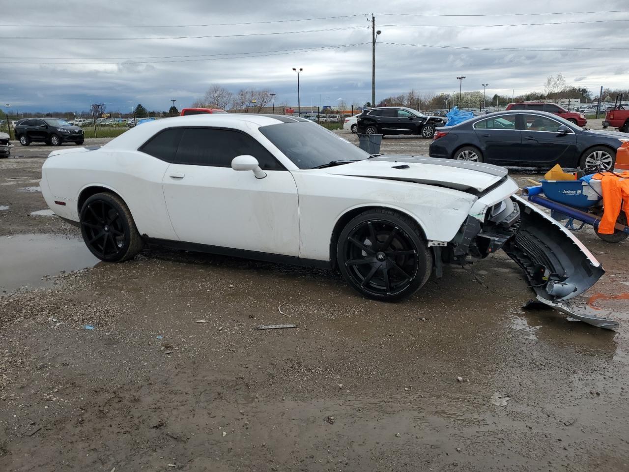 2013 Dodge Challenger Sxt - Image 4