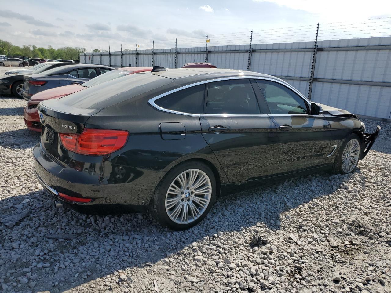 2015 BMW 335 Xigt - Фото 3