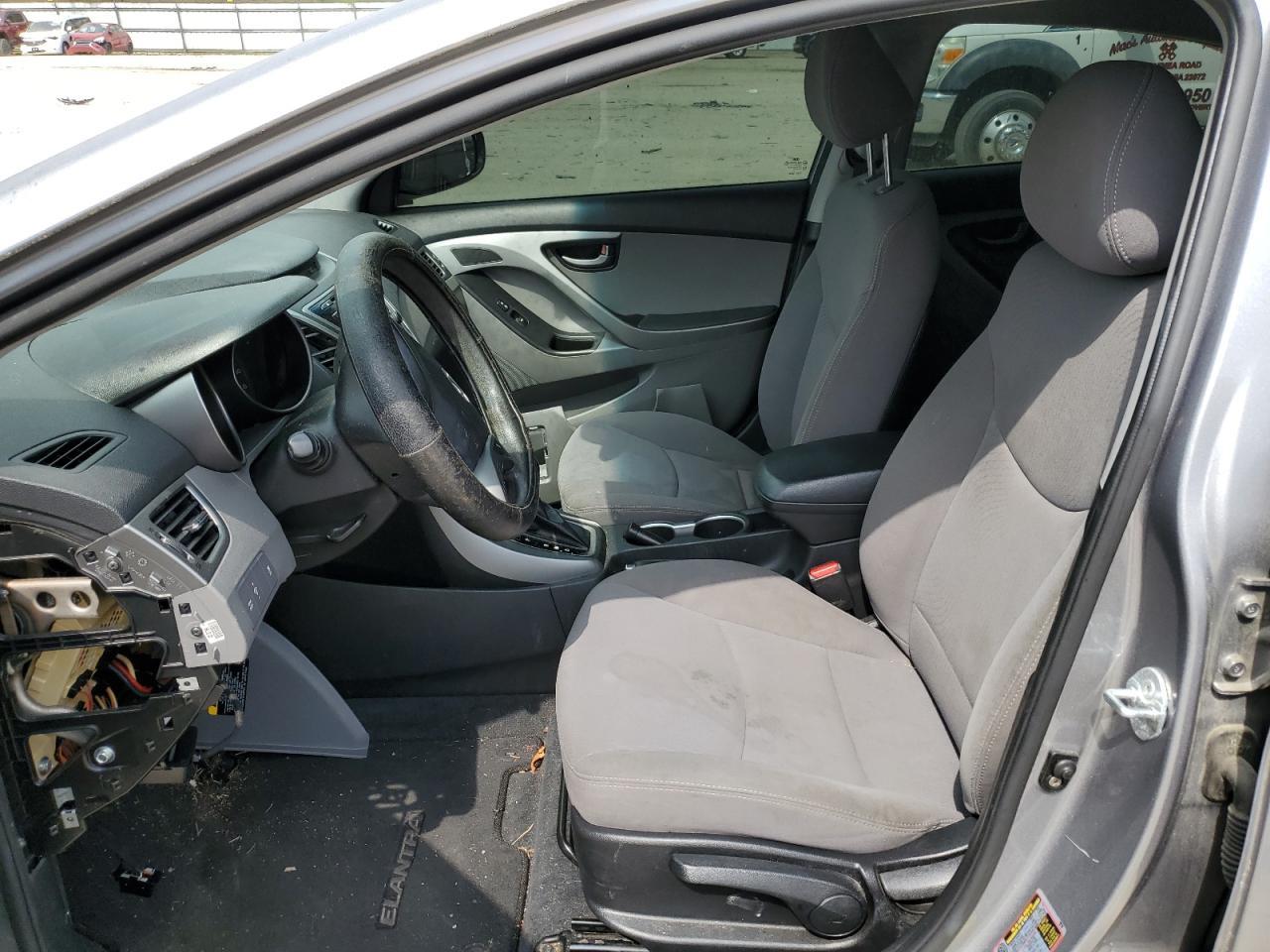 2014 Hyundai Elantra Se - Фото 7