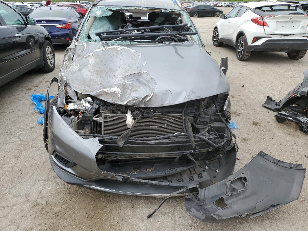 2016 Nissan Rogue S - Image 5