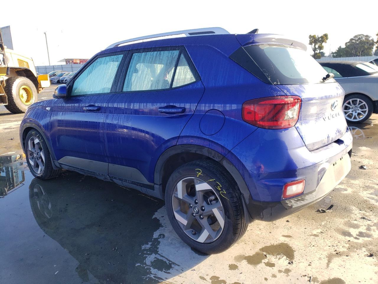2021 Hyundai Venue Sel - Image 2